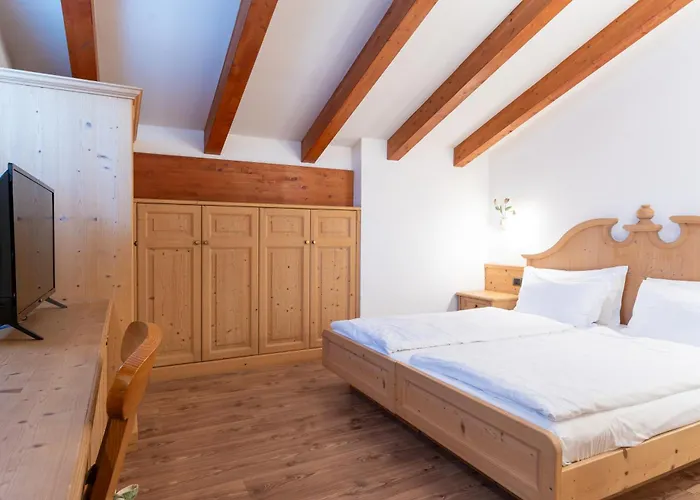 Hotel Castel Pietra Fiera Di Primiero